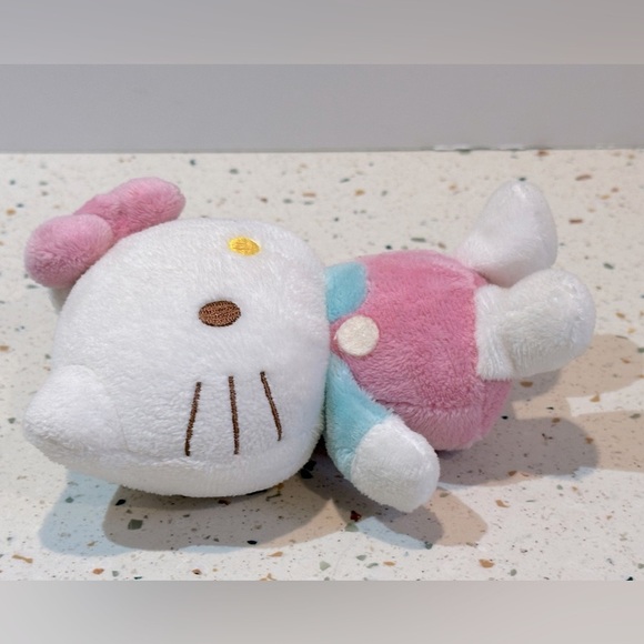 Hello‎ Kitty Sanrio Mini Plush - Picture 6 of 6